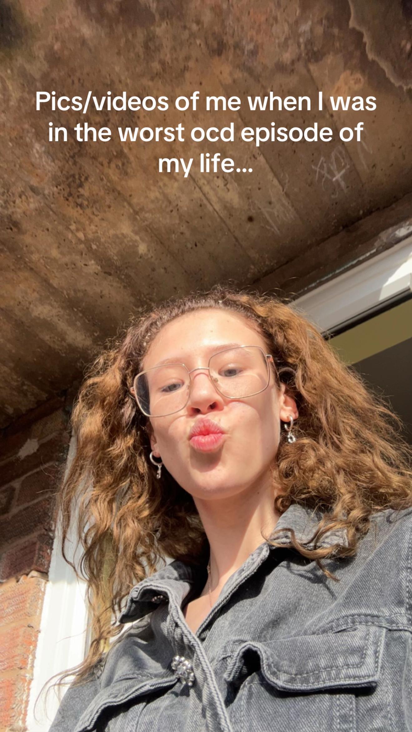 @Hot.mess_21