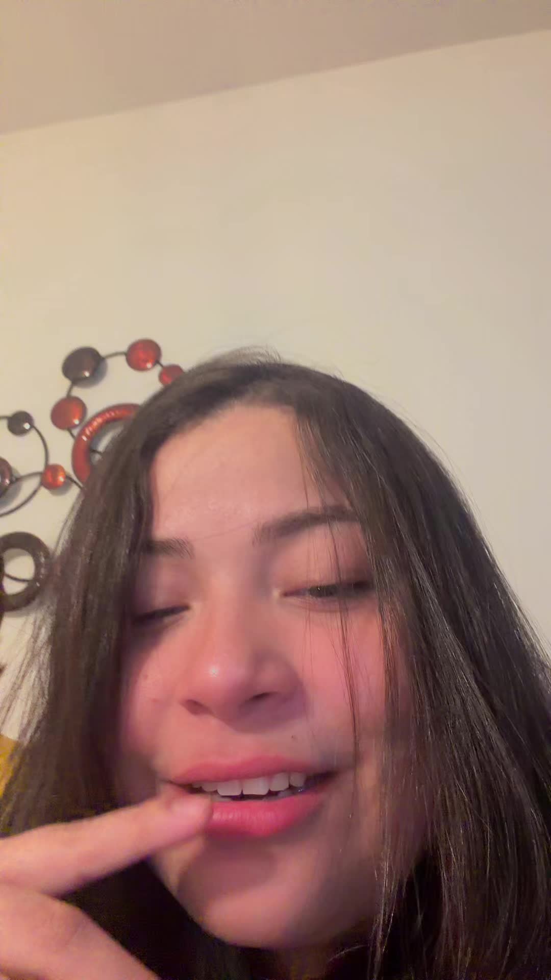 @M I A VALENTINA😈😈