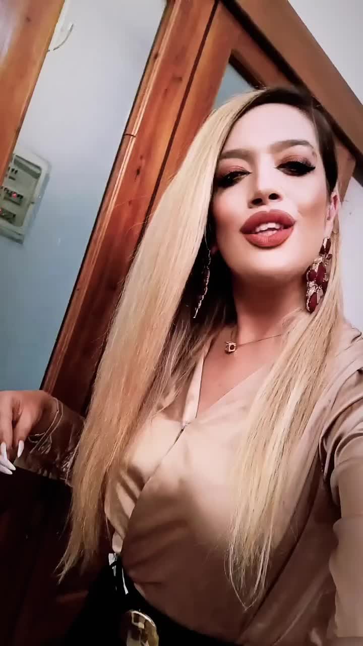 @Freideriki_Kou