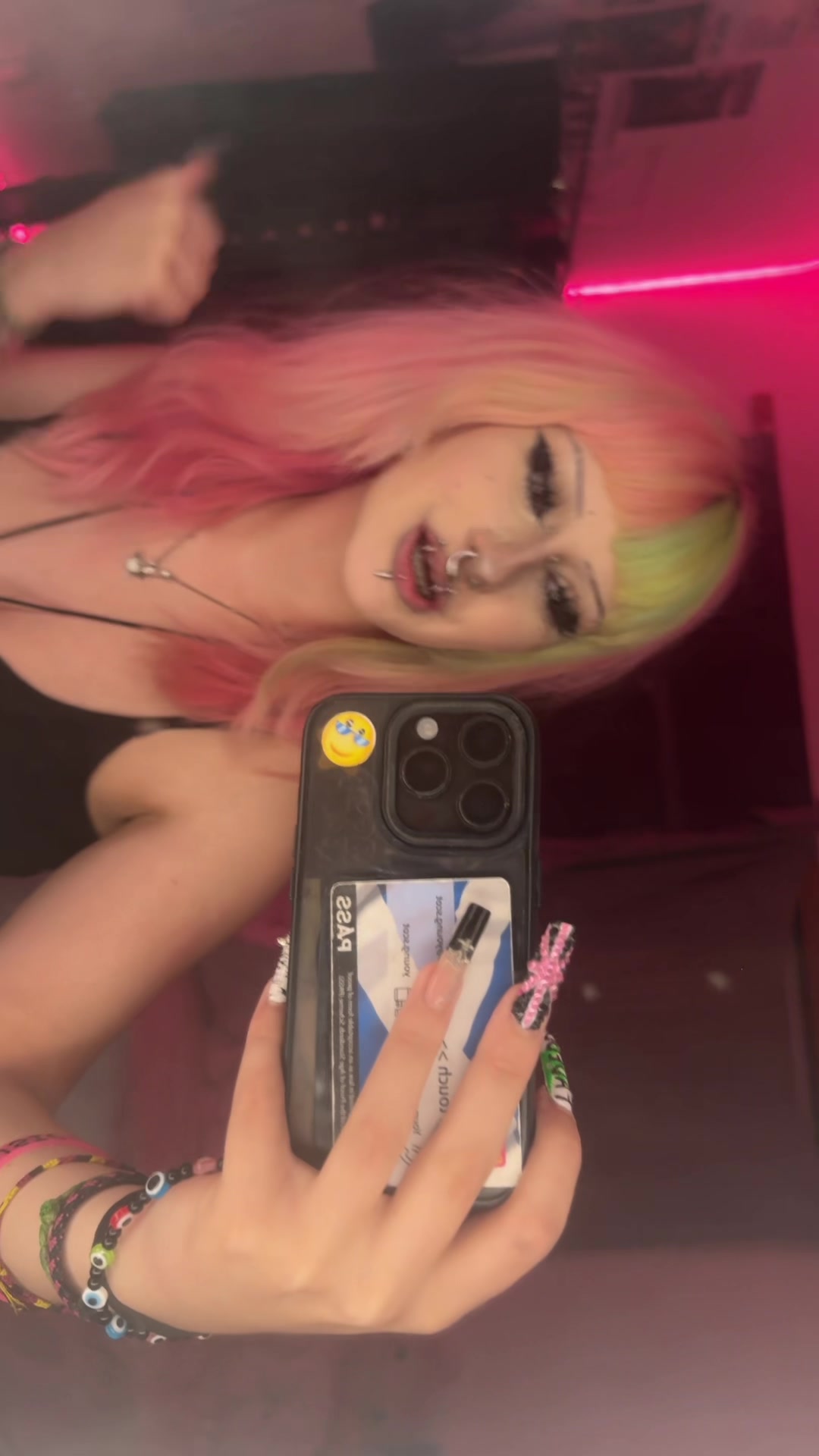 @☣︎