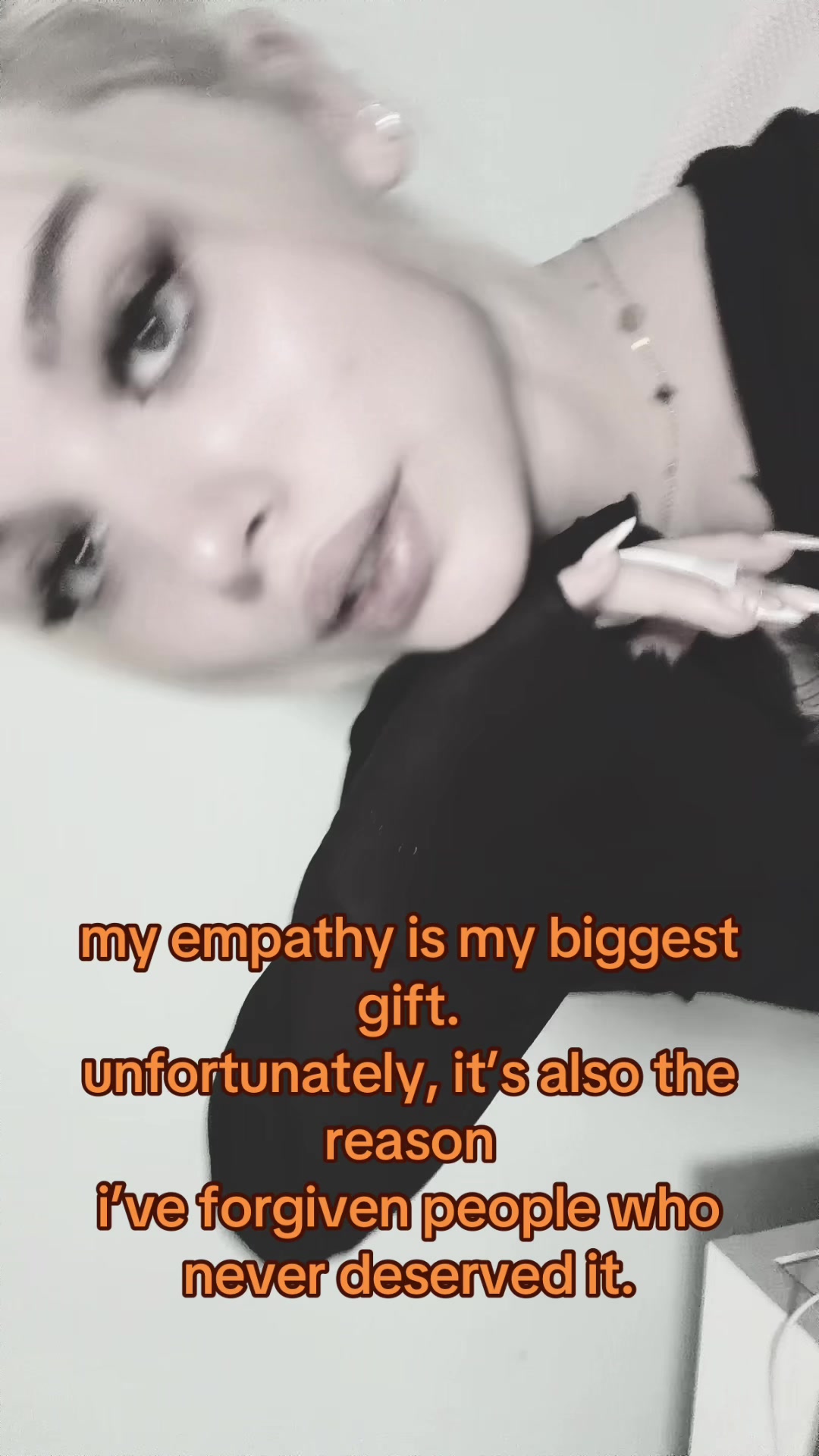 @ˢᵃʳᵃʰ<³