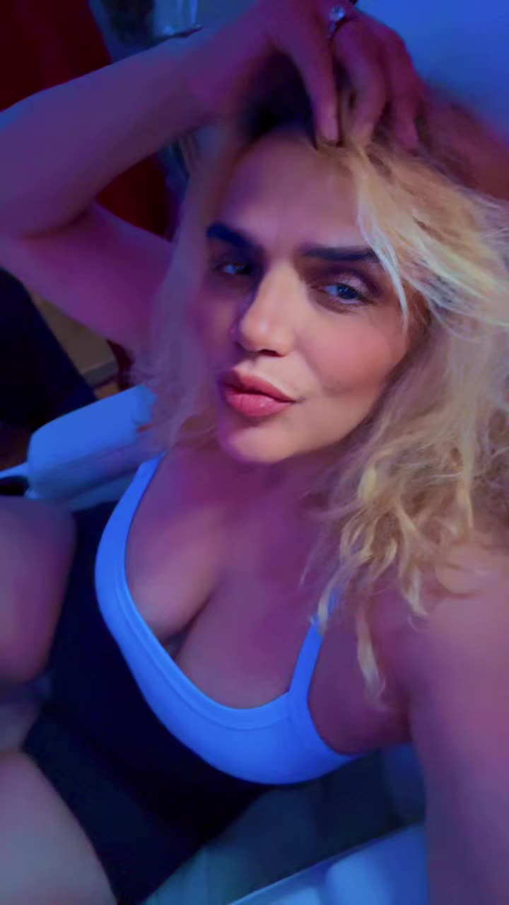 @La Rubia Cruz