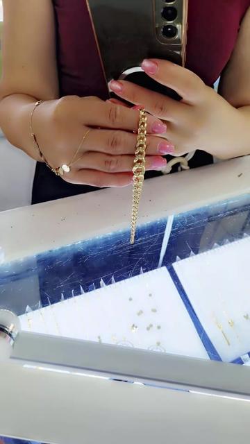 @NurG&uuml;n_ Gold
