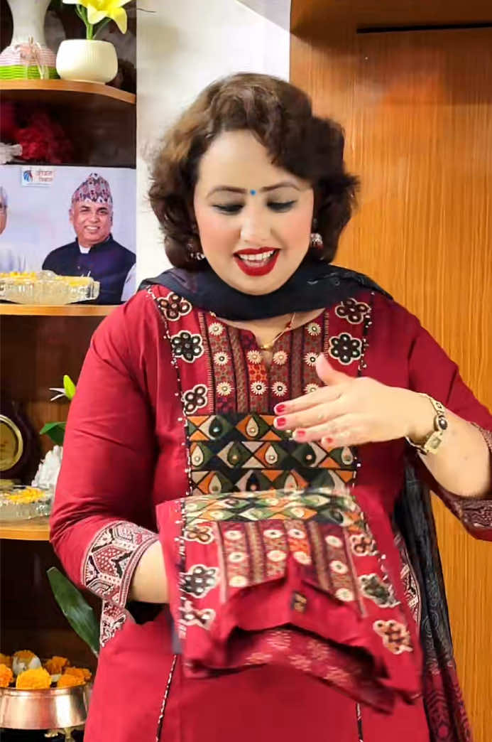 @Unique Collection,Jadibuti Ktm