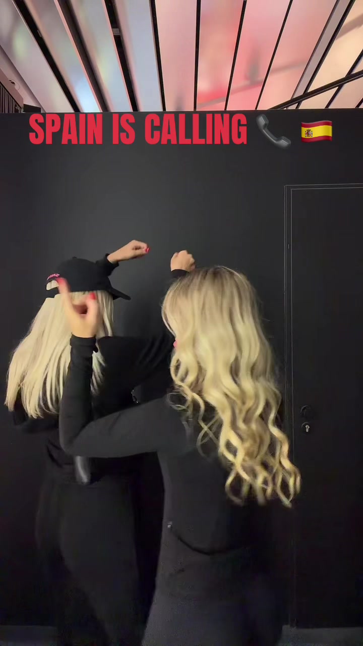 @arinamarie