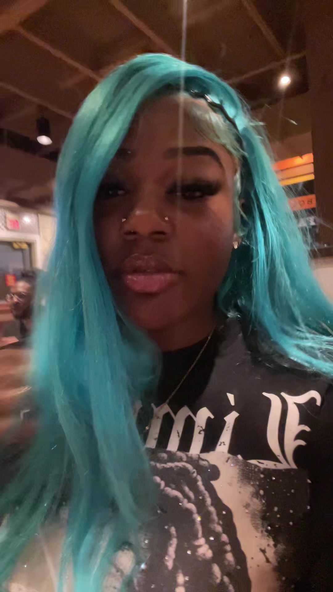 @Banana 🍌 👩🏾&zwj;❤️&zwj;💋&zwj;👩🏽