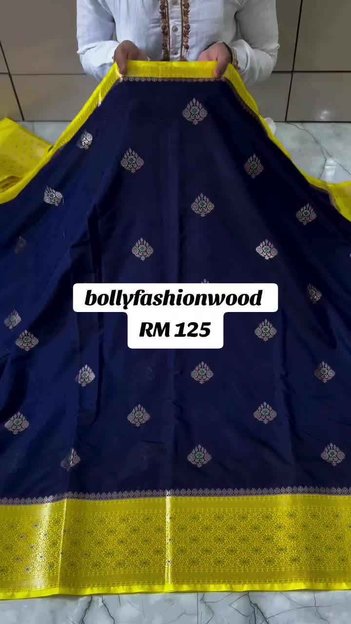 @BollyFashionWood
