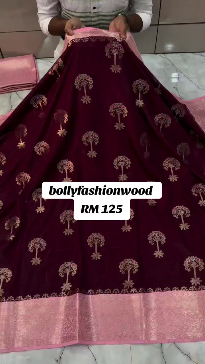 @BollyFashionWood
