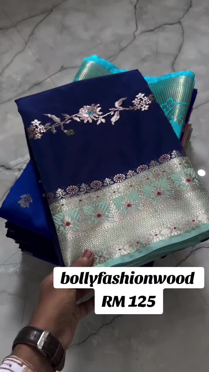 @BollyFashionWood