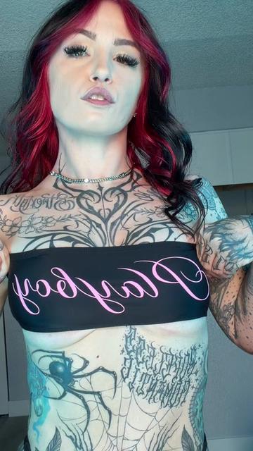 @vxnliz_