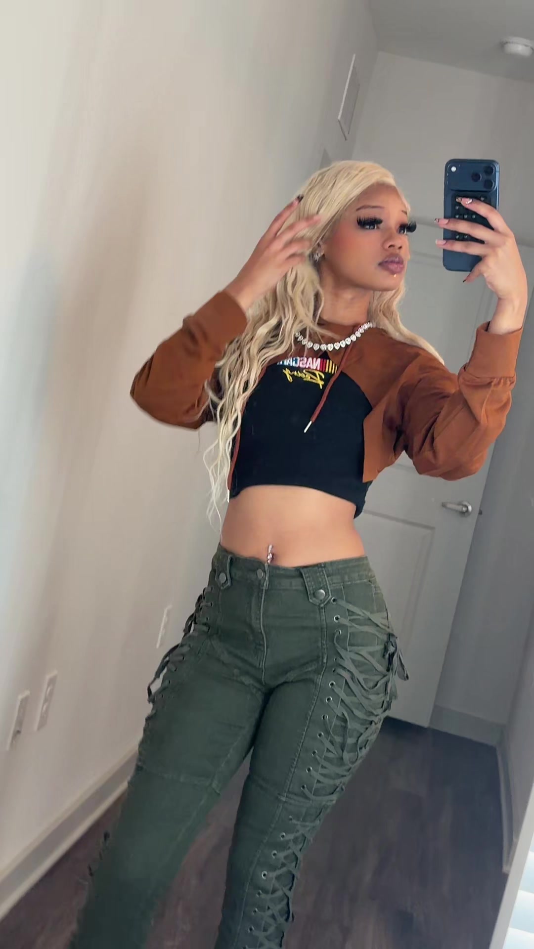 @Farahheartss