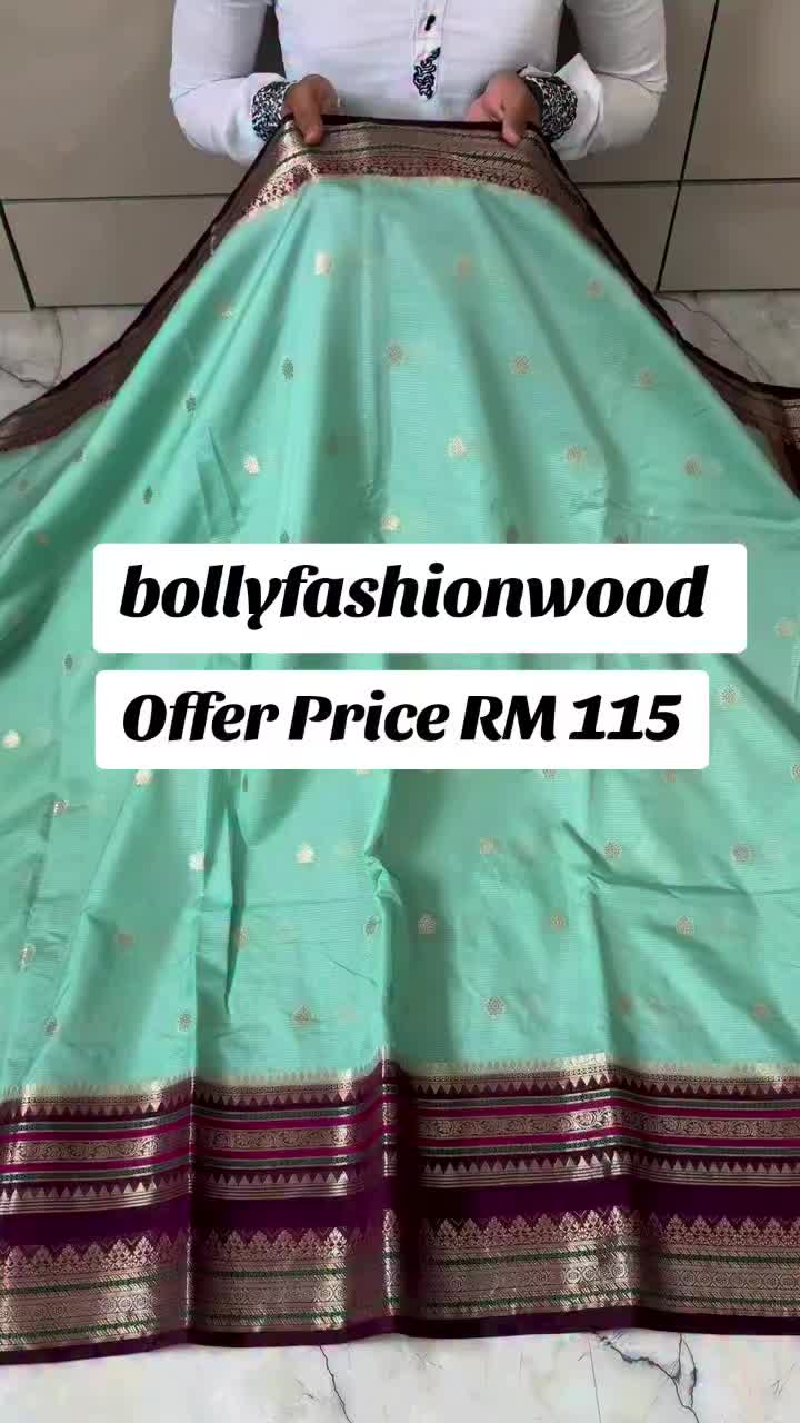 @BollyFashionWood