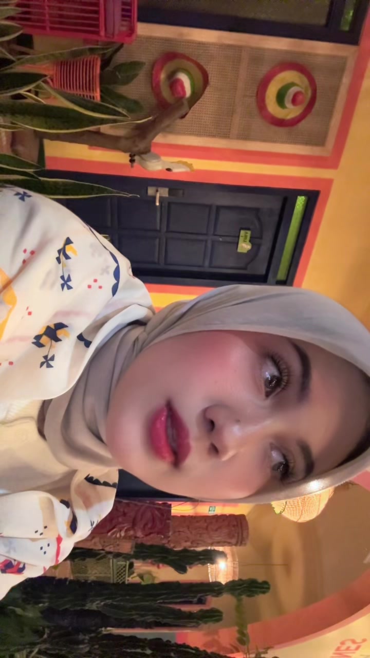 @dinaarna