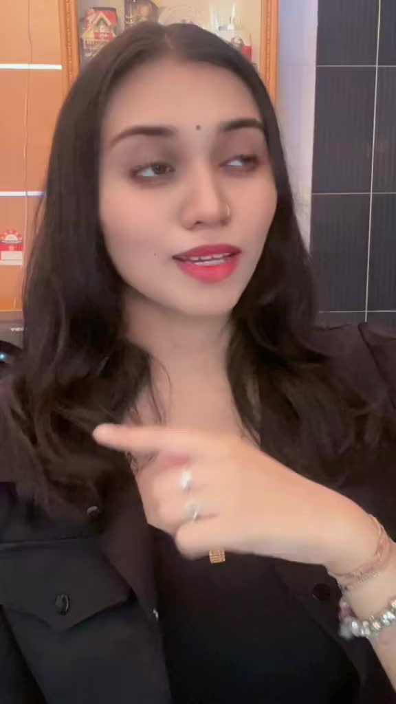 @DHANUSHA_DS