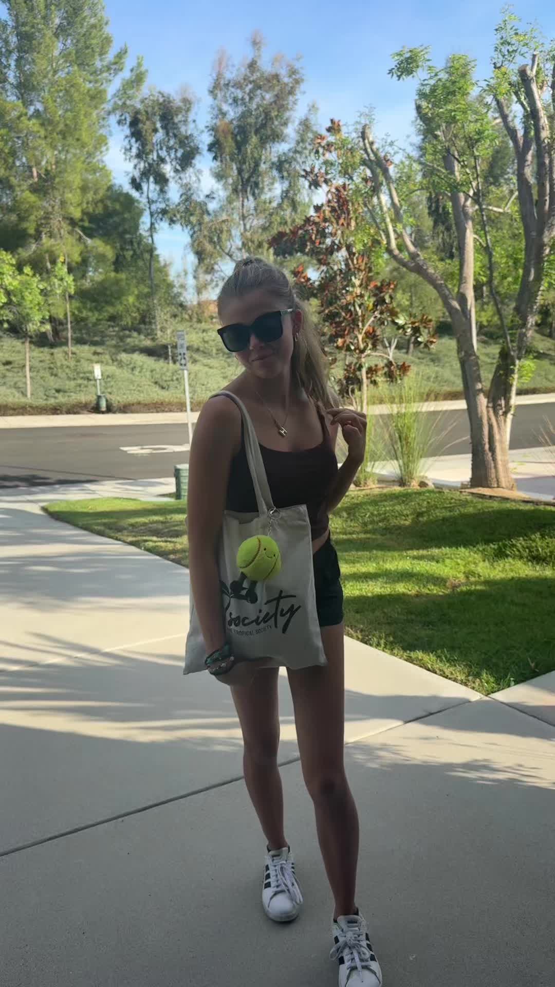 @Haley Hodgson 🕶️🤙
