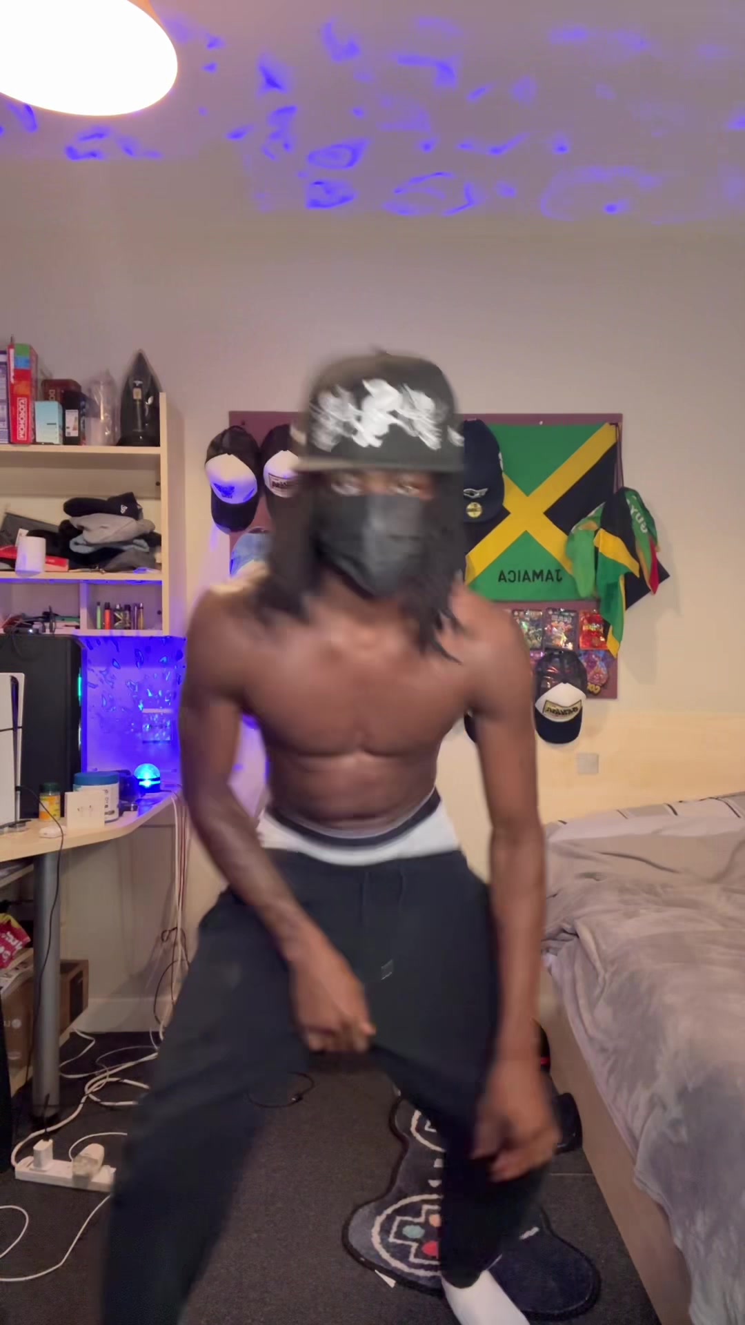 @Skinni