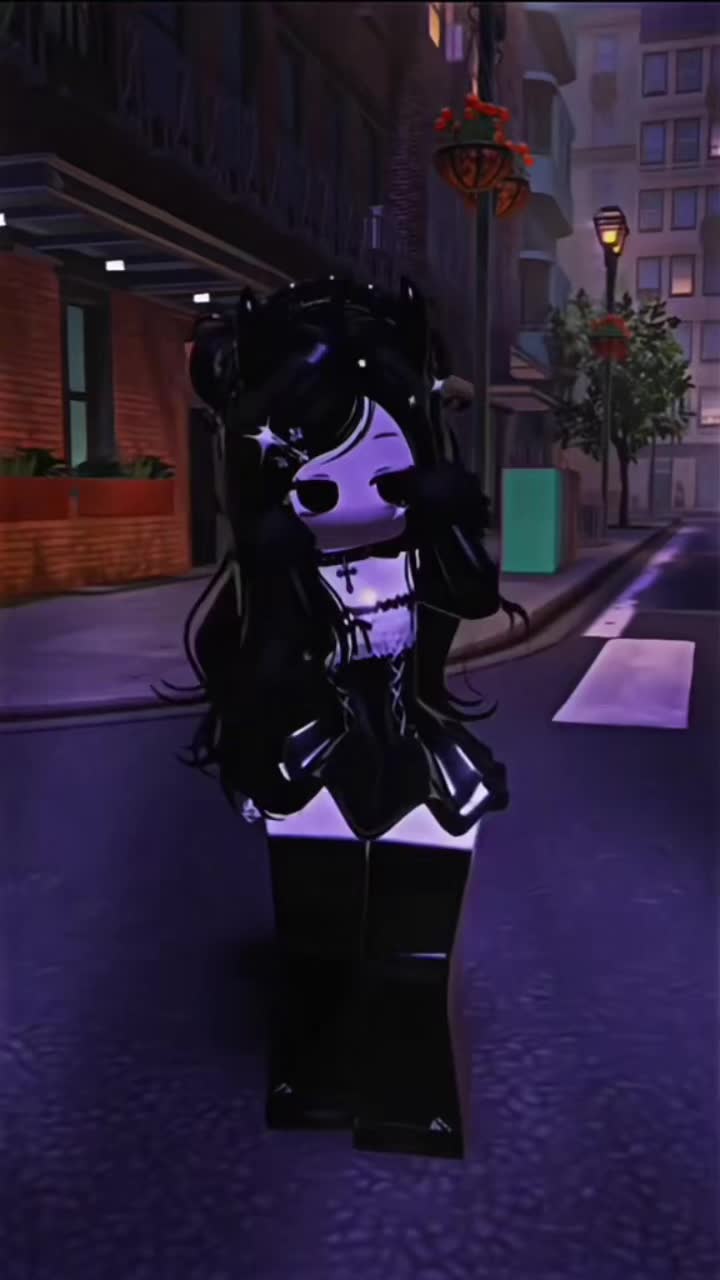 @ROBLOX : emmie🤤😟🥵🤪