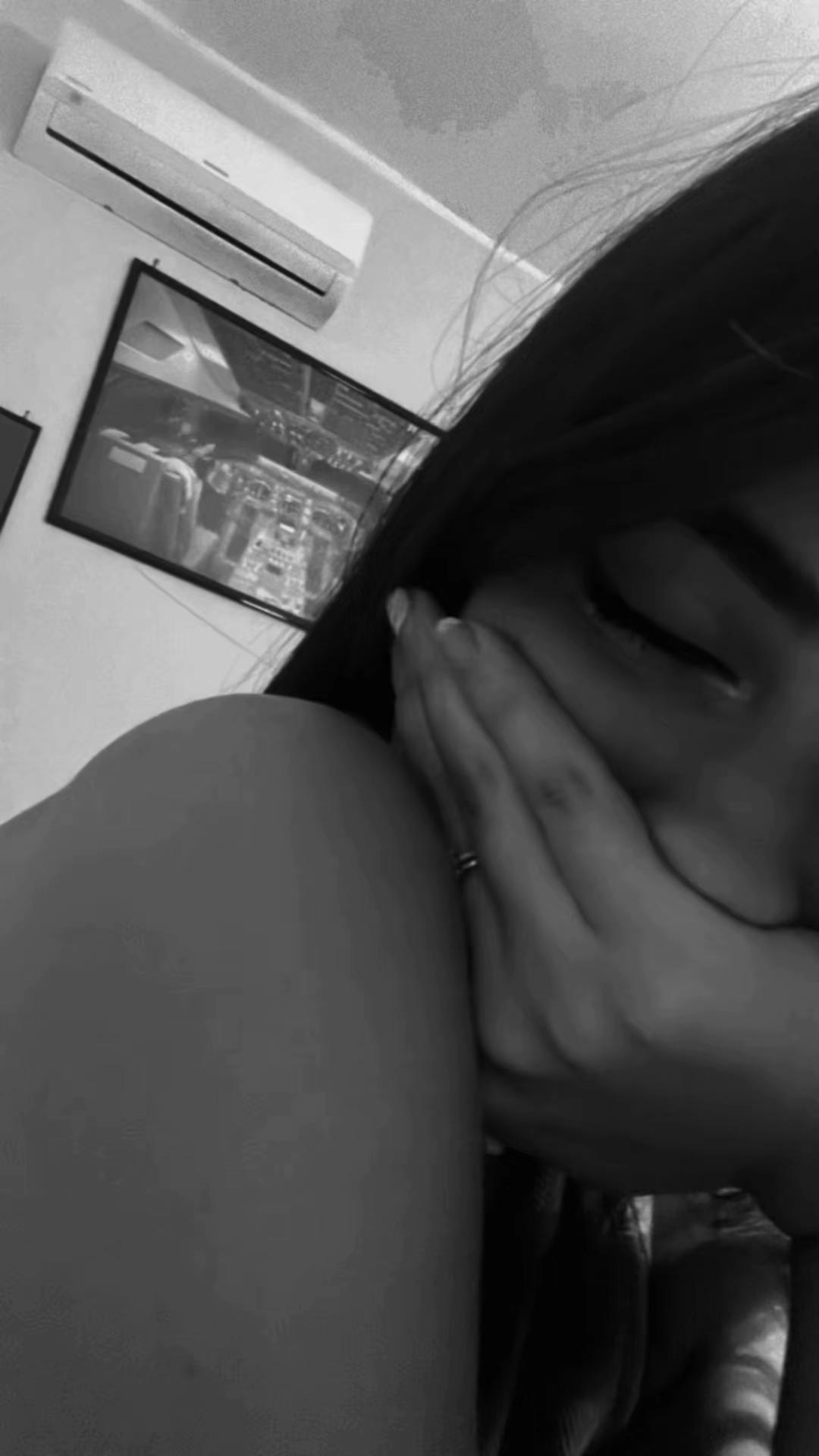 @_annarella___