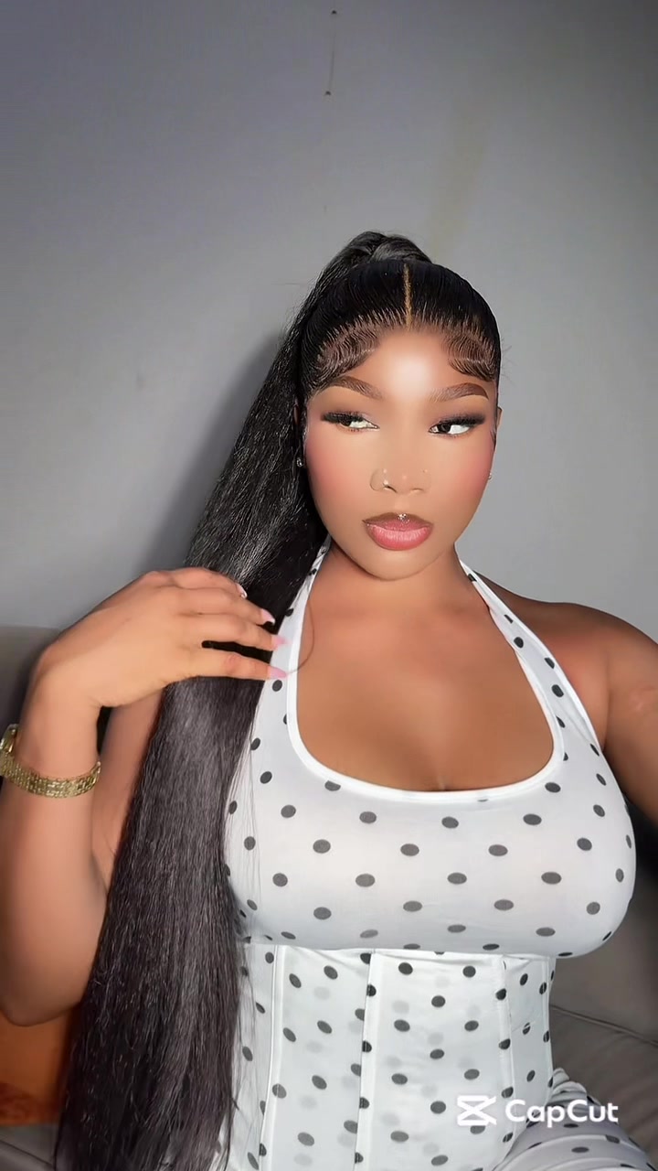 @AMINA ❤️💄🌟