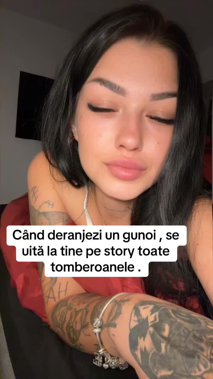 @Elena🧸