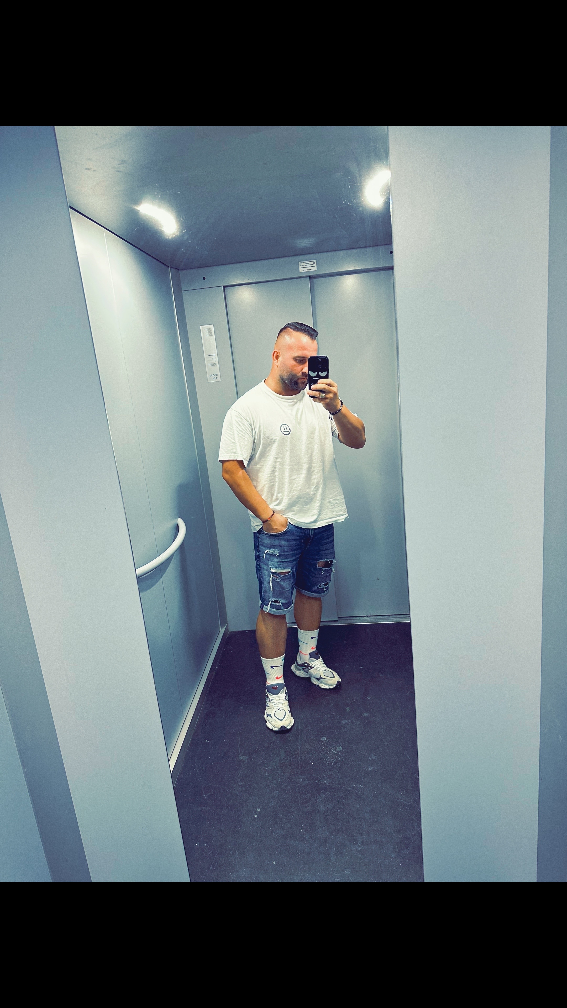 @kinglugina🇦🇱🇧🇪📍