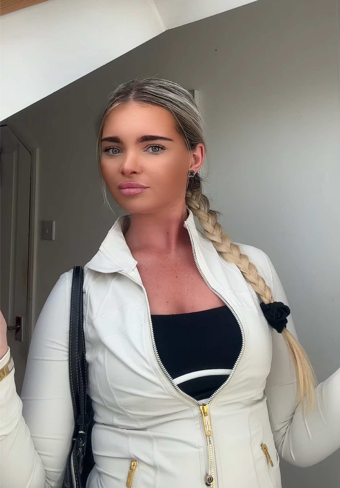 @Jessica-Lily x