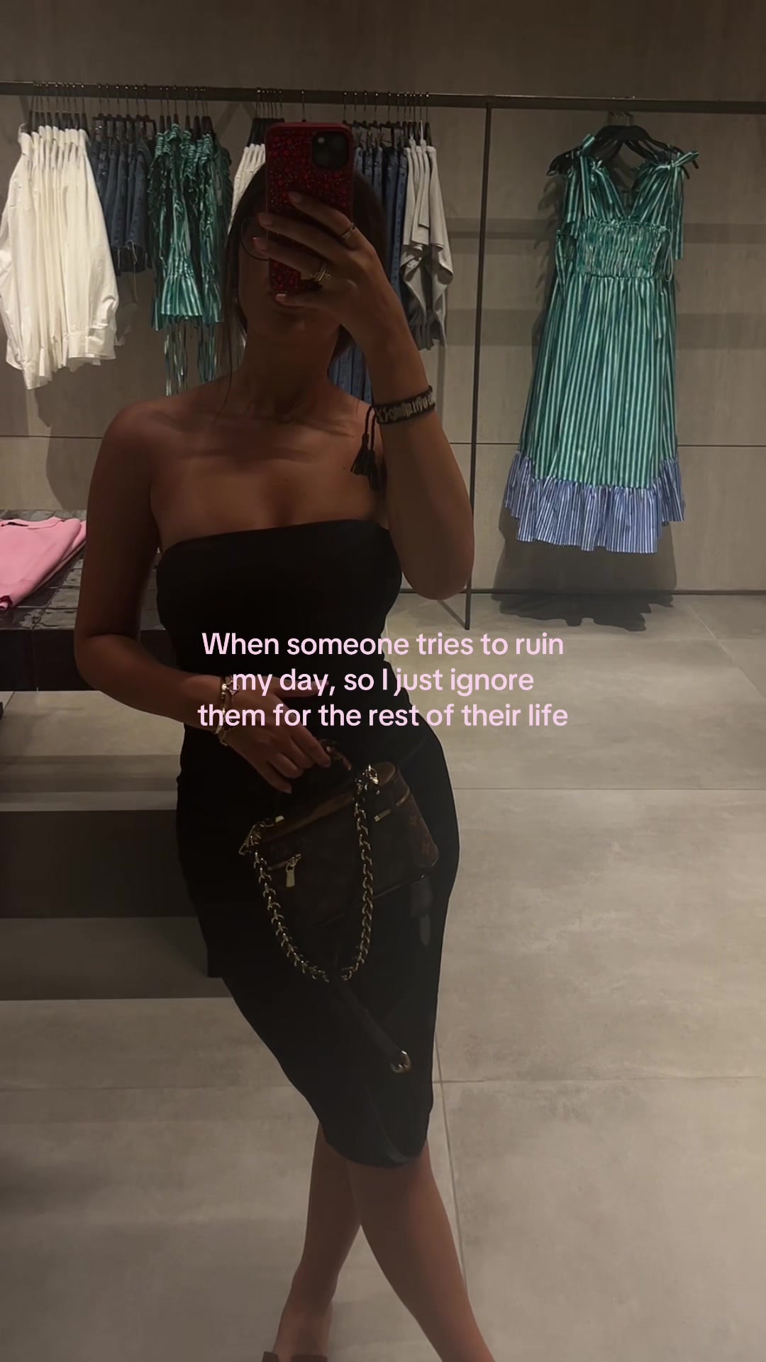 @𝒜𓃮