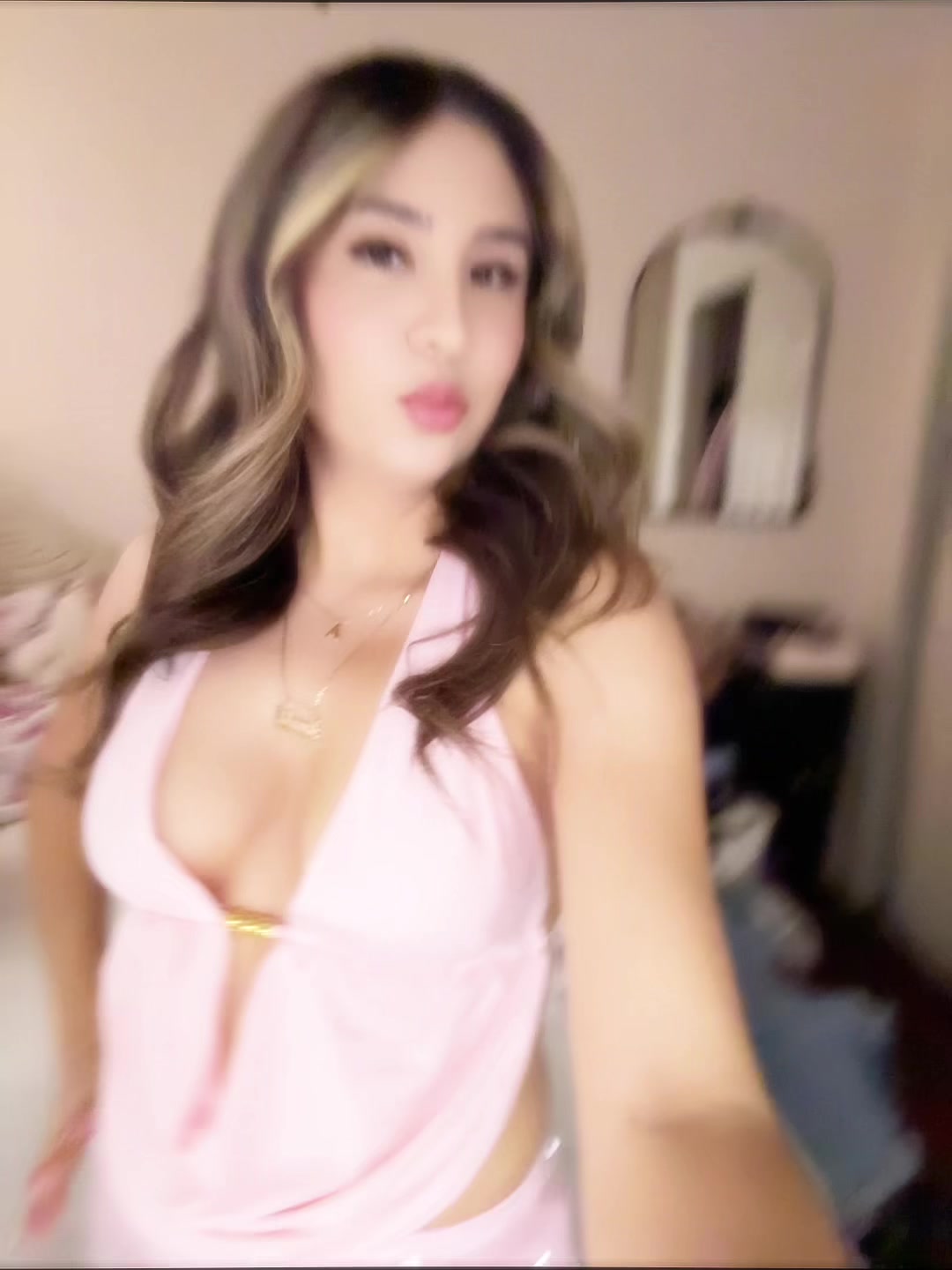 @𝒜𝓃𝒶𝒽𝒾 🩰