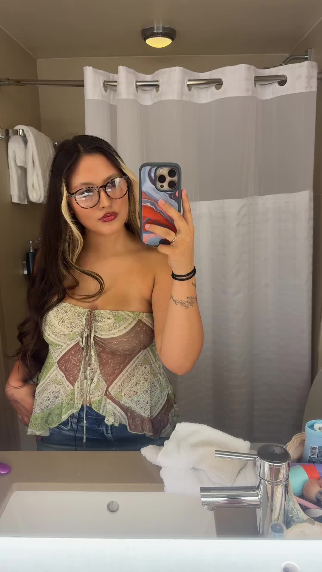 @avi