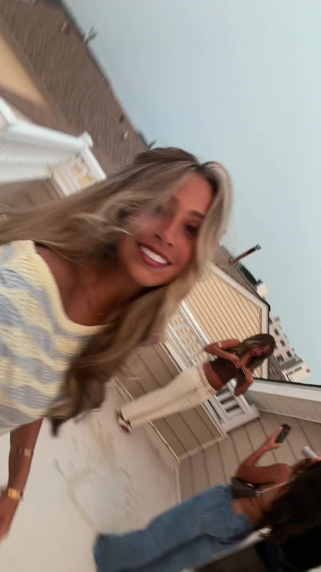 @ella