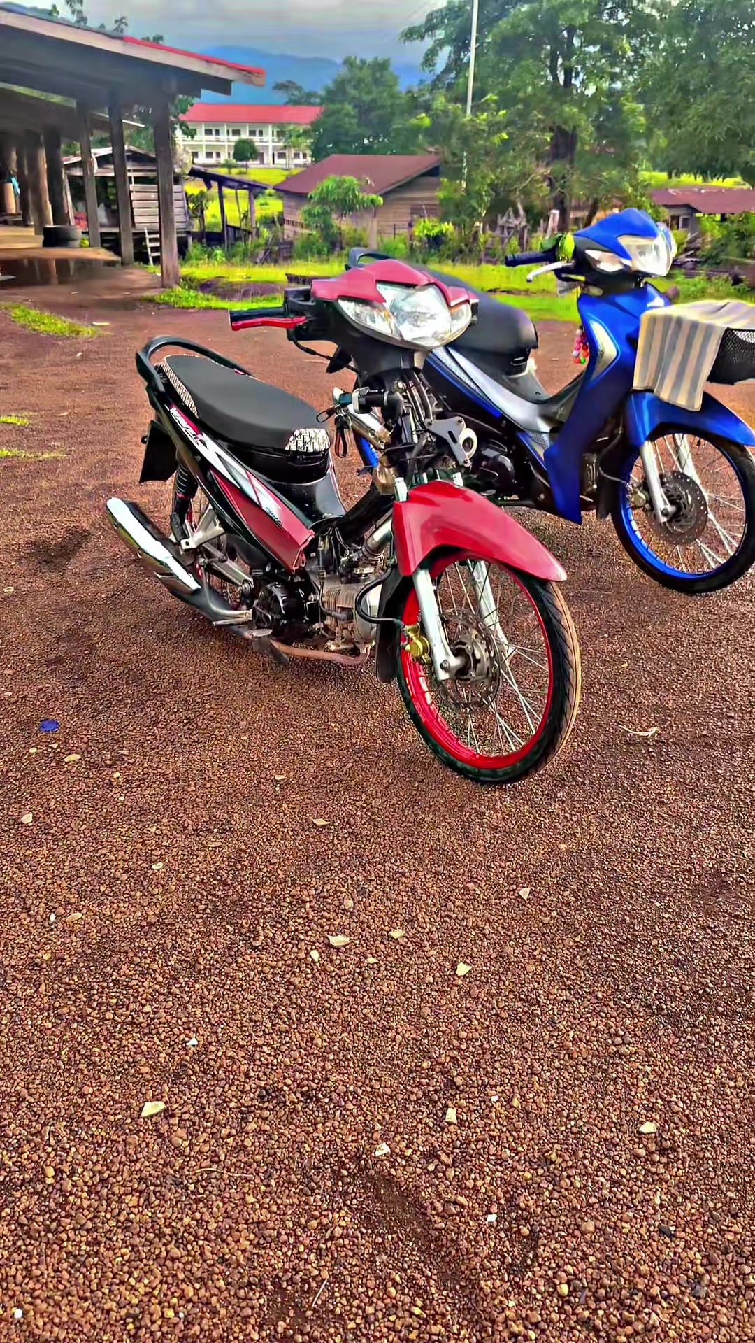 @ບ່າວ ເດດ ລົດແຕ່ງ🛵💯🎋