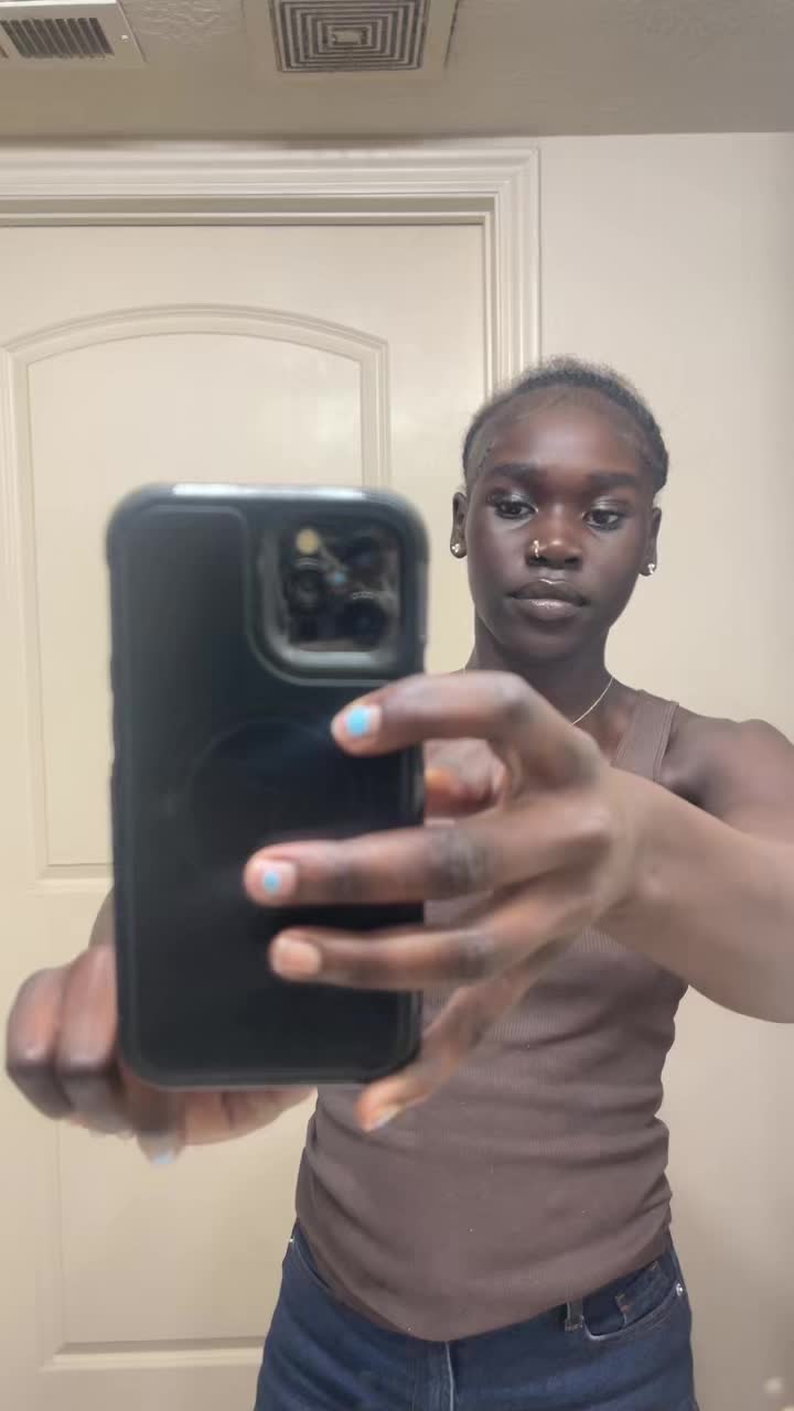 @stillytrilly