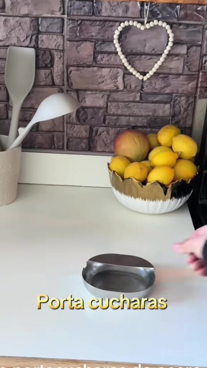 @AdrianaHdz