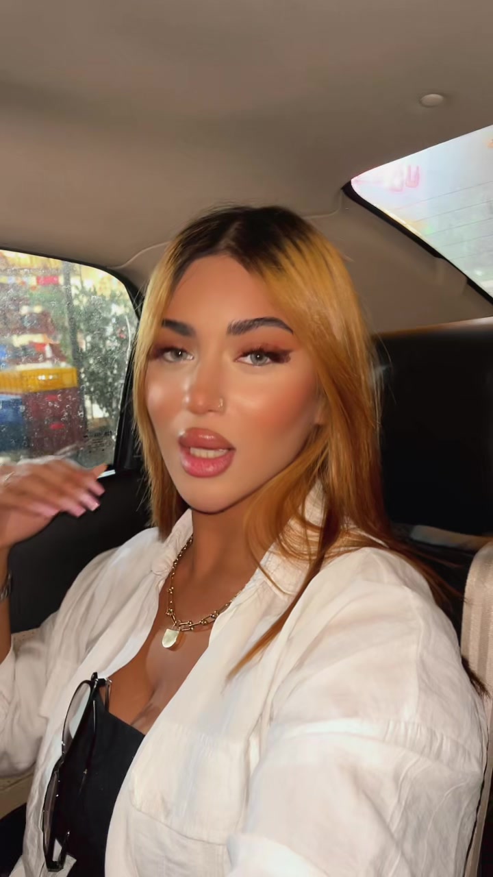 @adrina_heydarii