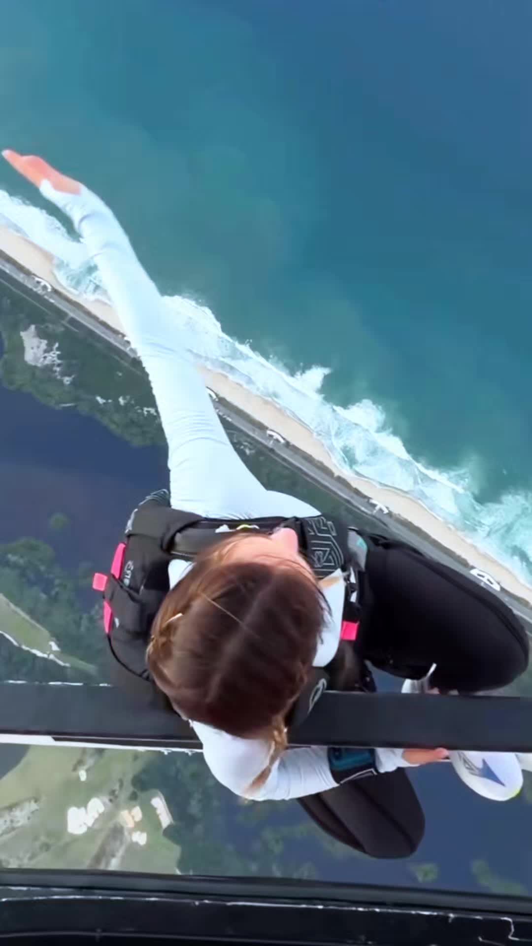 @SKY DIVING 🤿