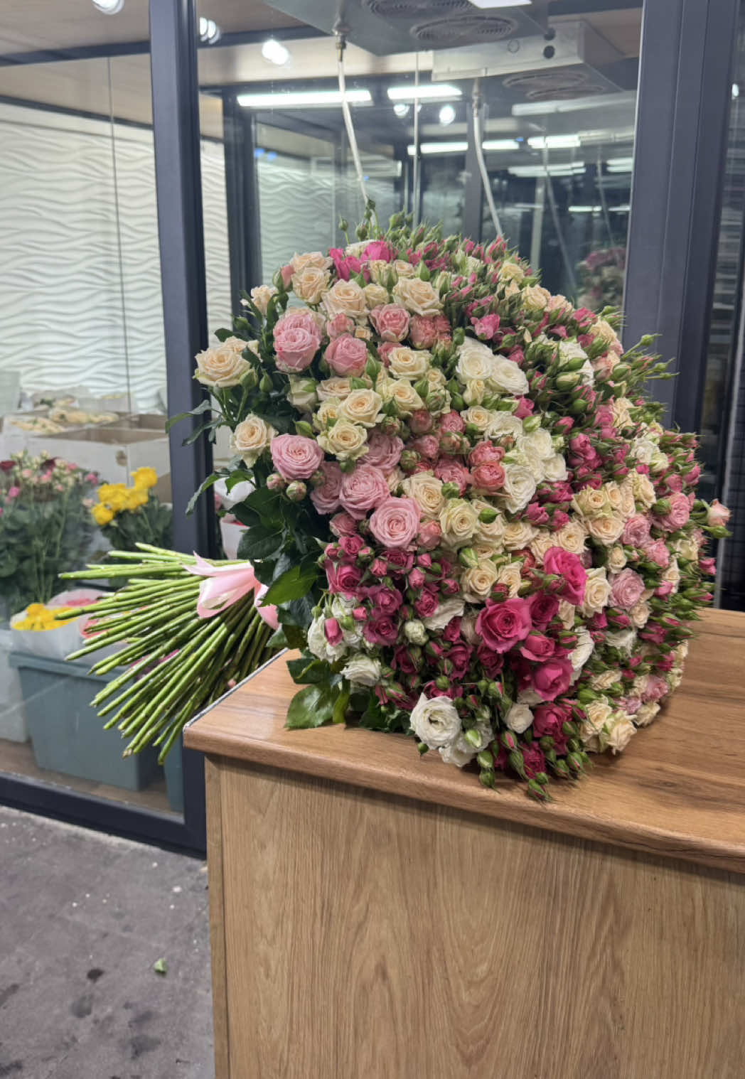 @33Rose