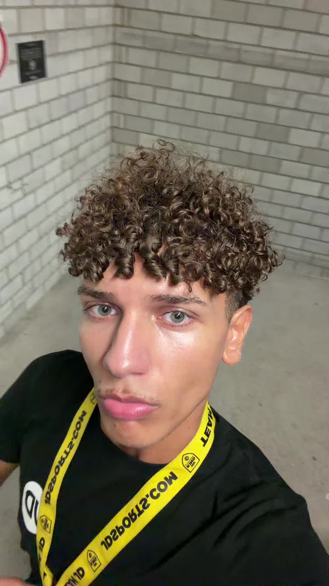 @JJ
