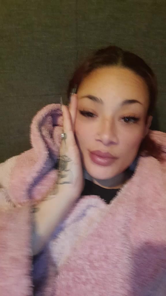 @HiimynamesBee🐝