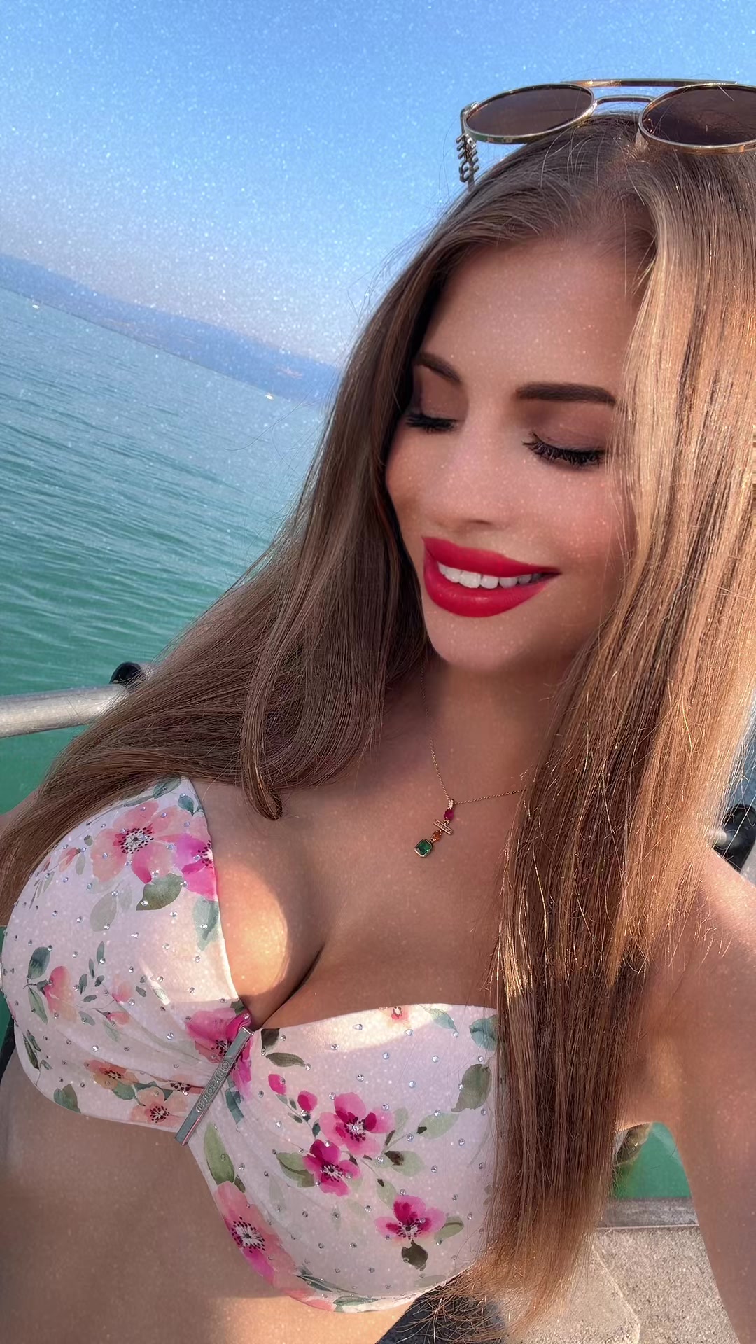 @Violetta Rai