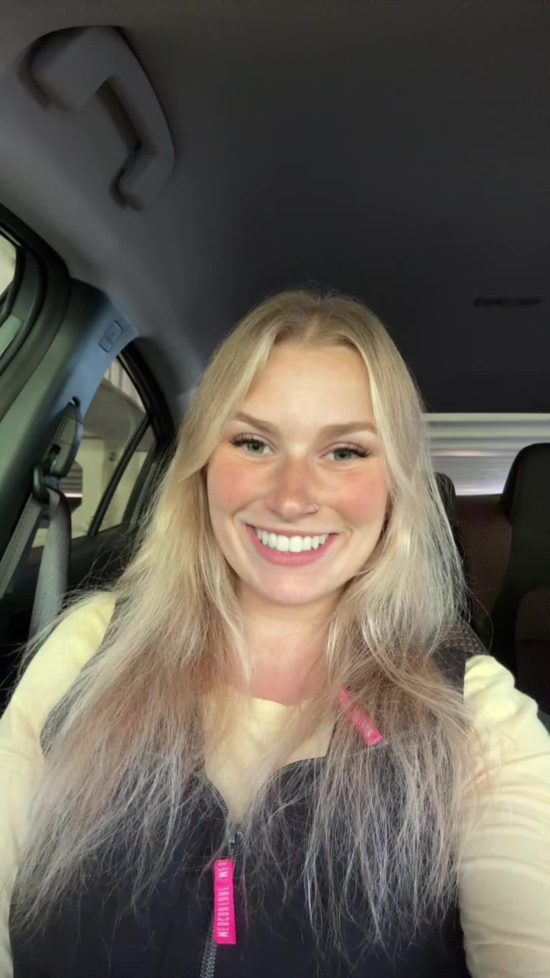 @babe_blondie
