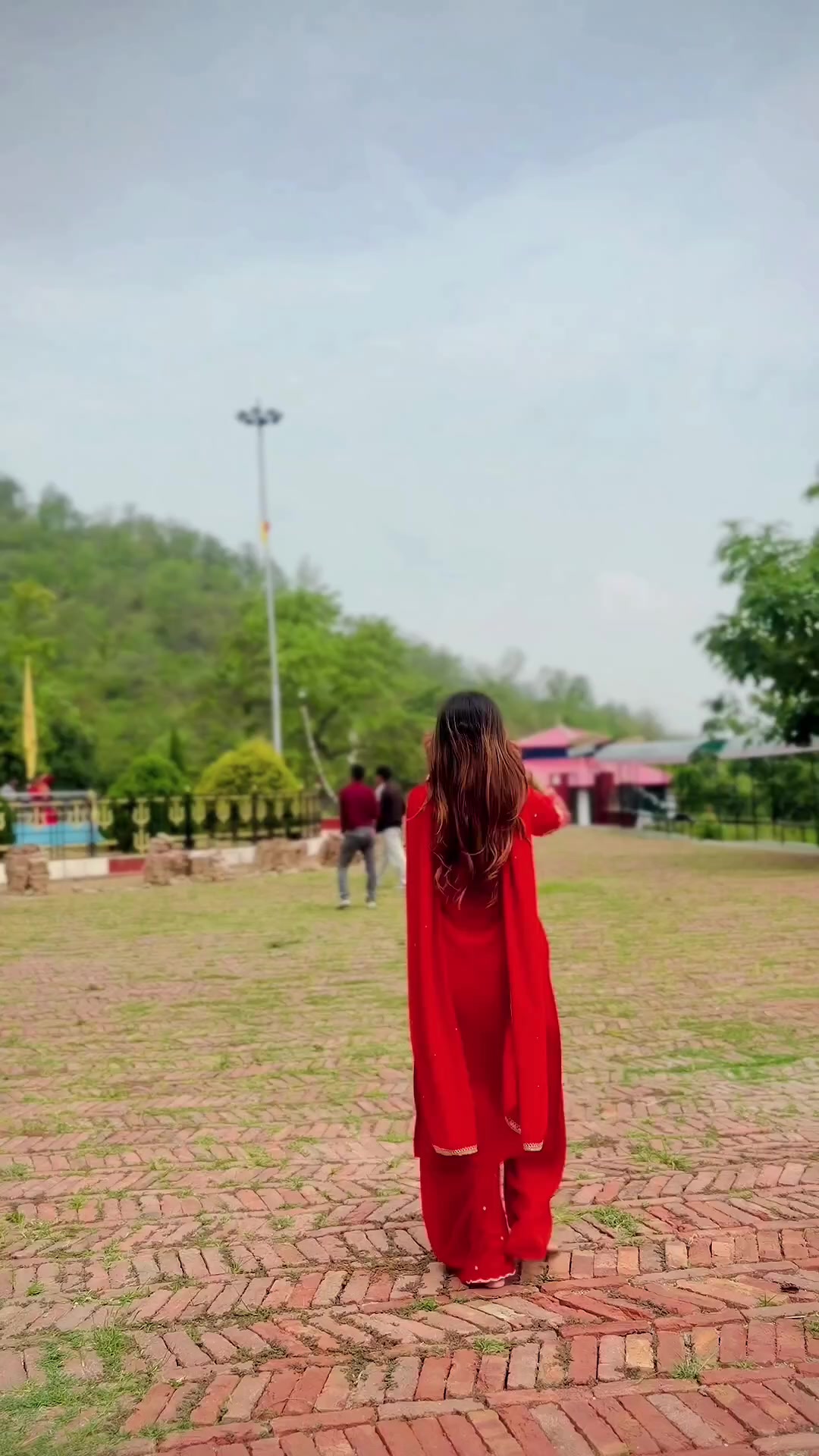 @anishaoli