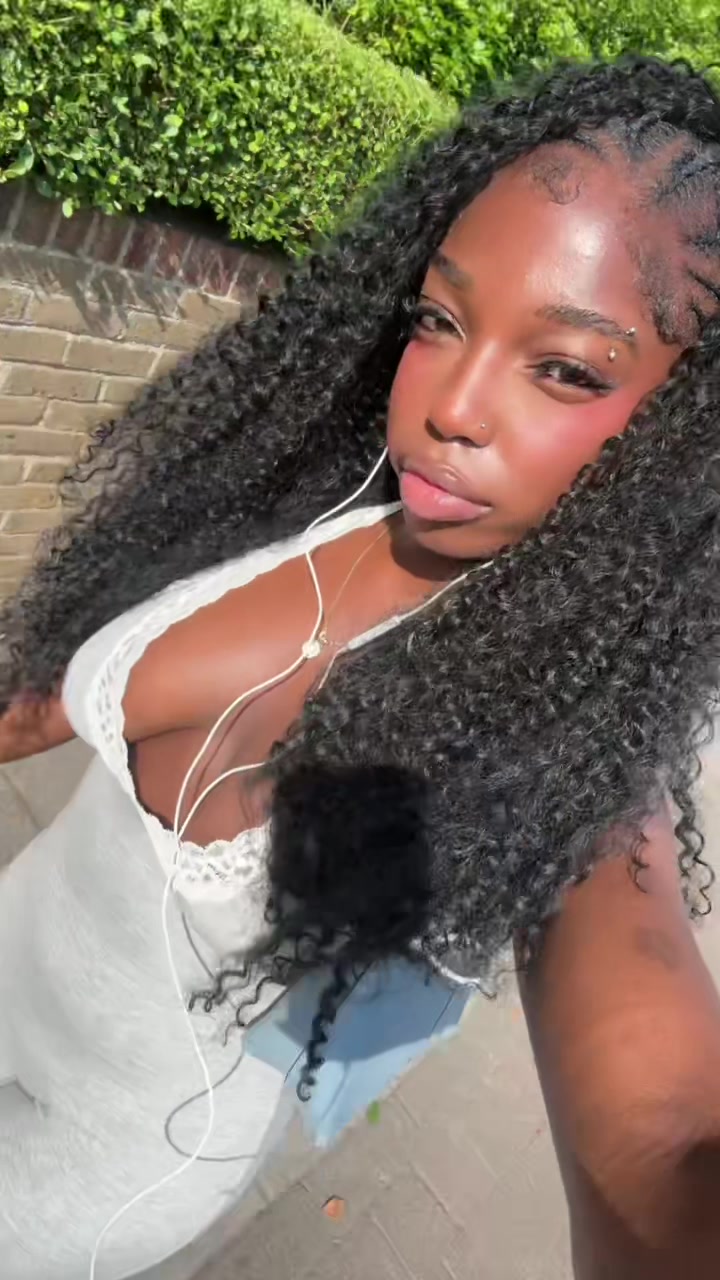 @LADY★NAYO🎀🍀