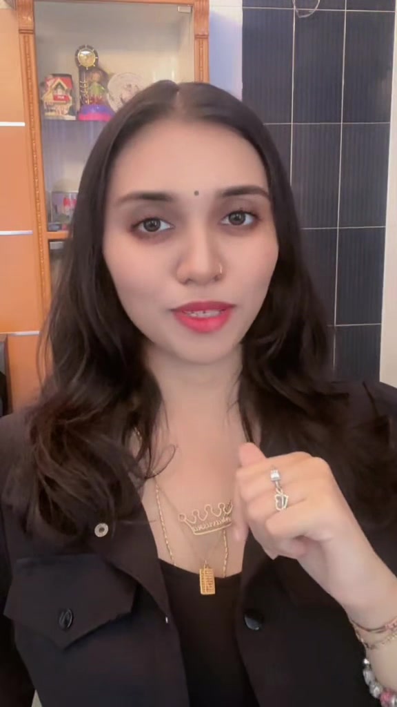@DHANUSHA_DS