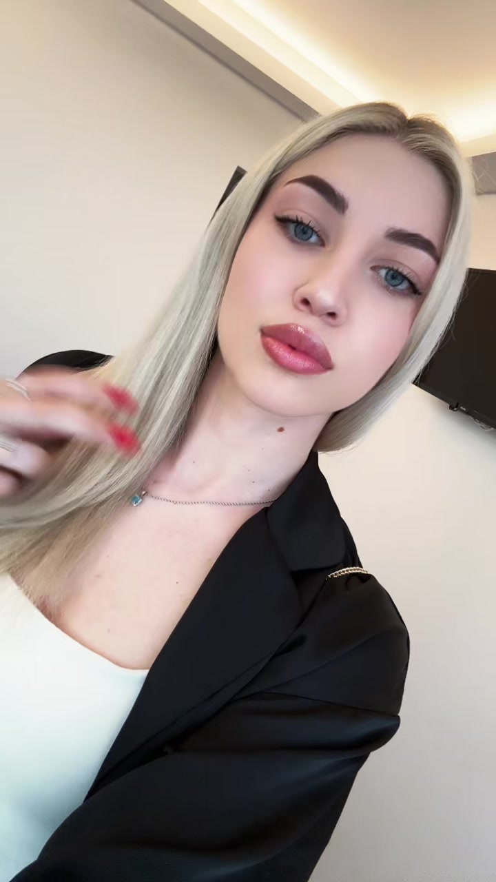 @Angelina