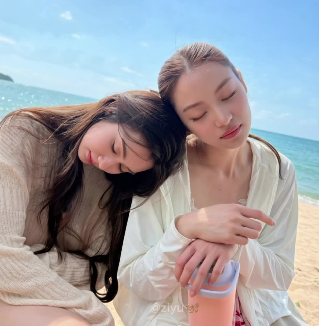 @ᵖˡˢ ziyu🦋
