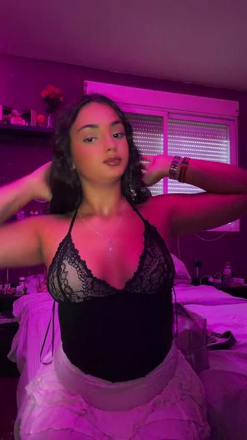 @_Saandraa_