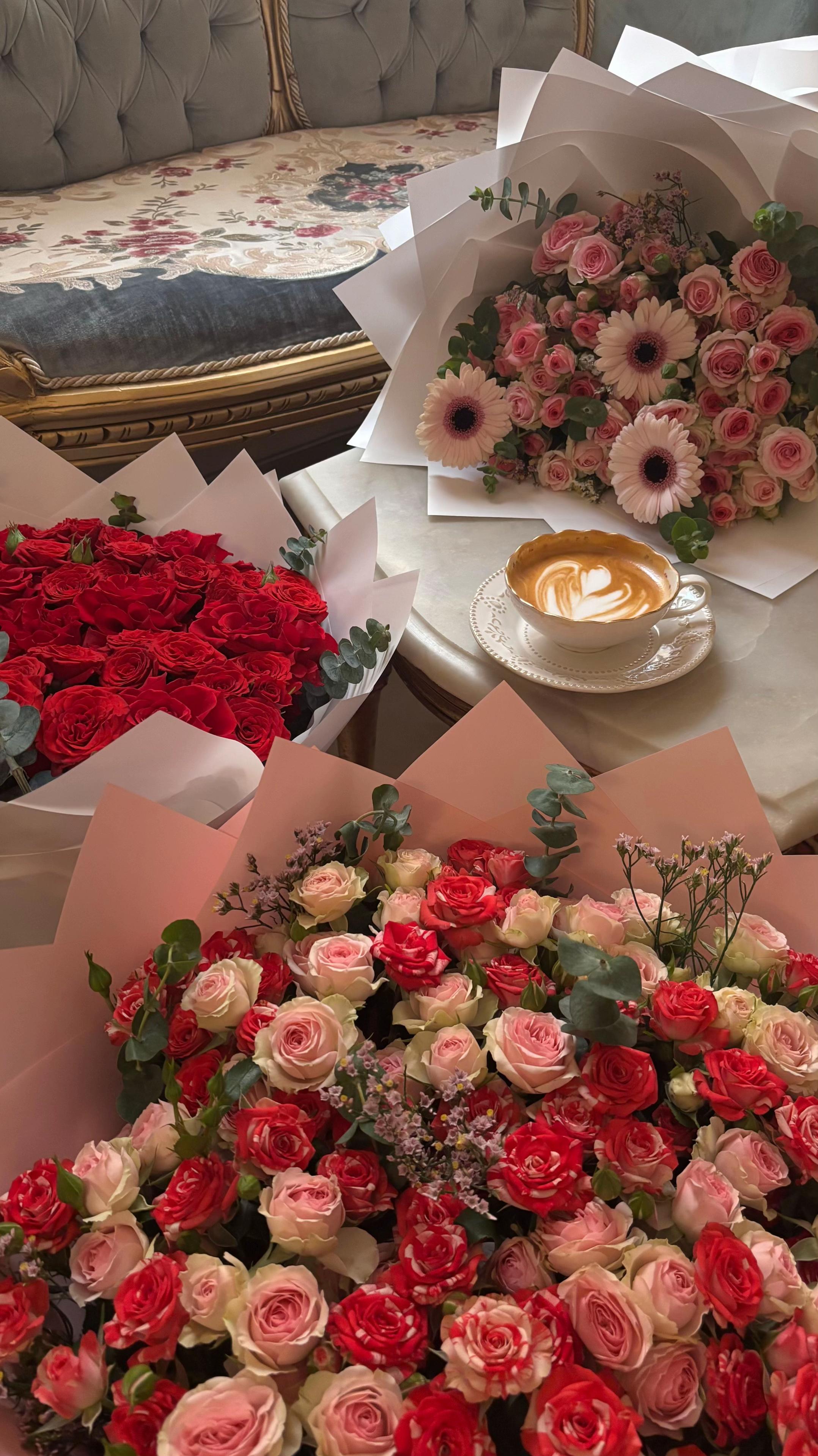 @LYORA FLOWERS | ليورا