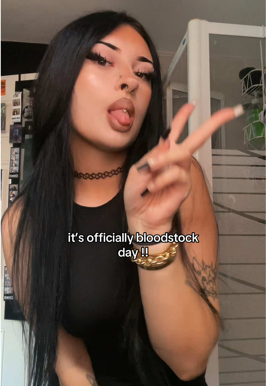 @𝐄𝐕𝐄𝐑𝐋𝐘𝐍