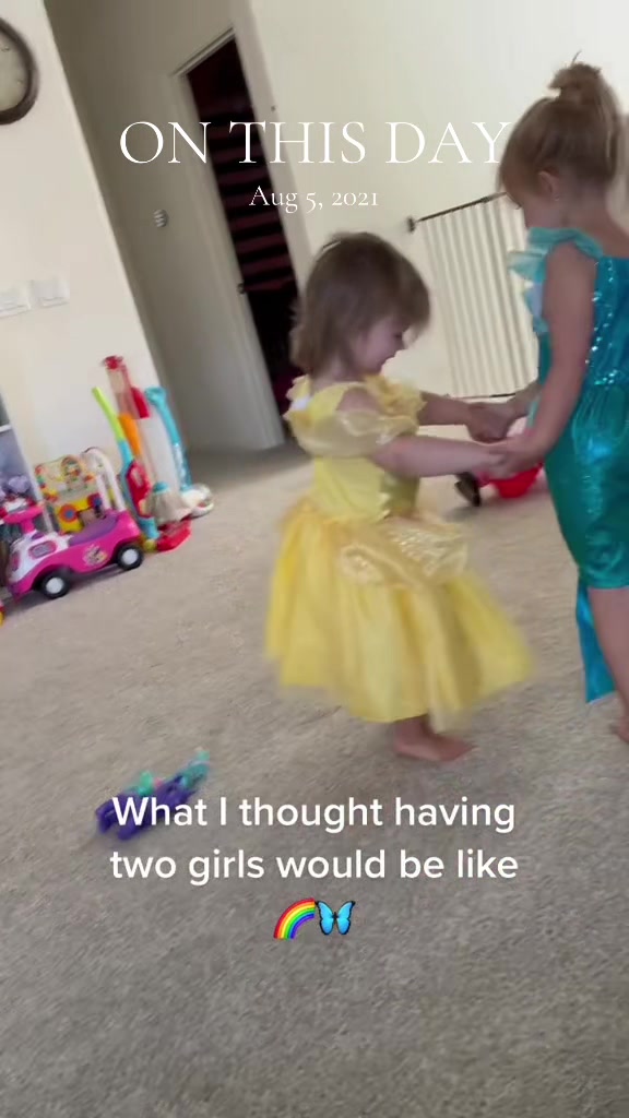 @Jessica Sarver || Girl Mom ||