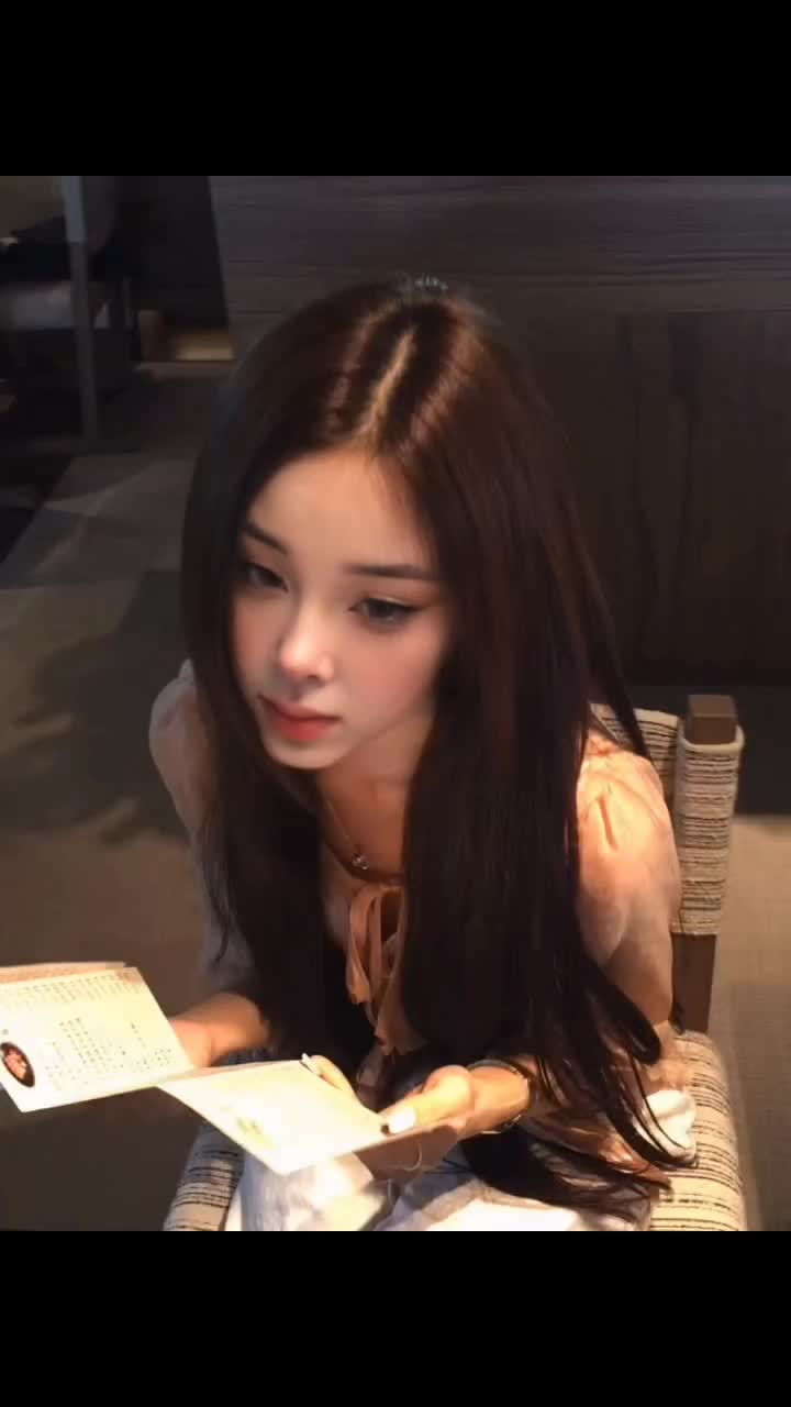 @𝗔𝗻𝗴𝗲𝗹𝗮 𝗖𝗮𝗻𝗱𝗶𝗰𝗲